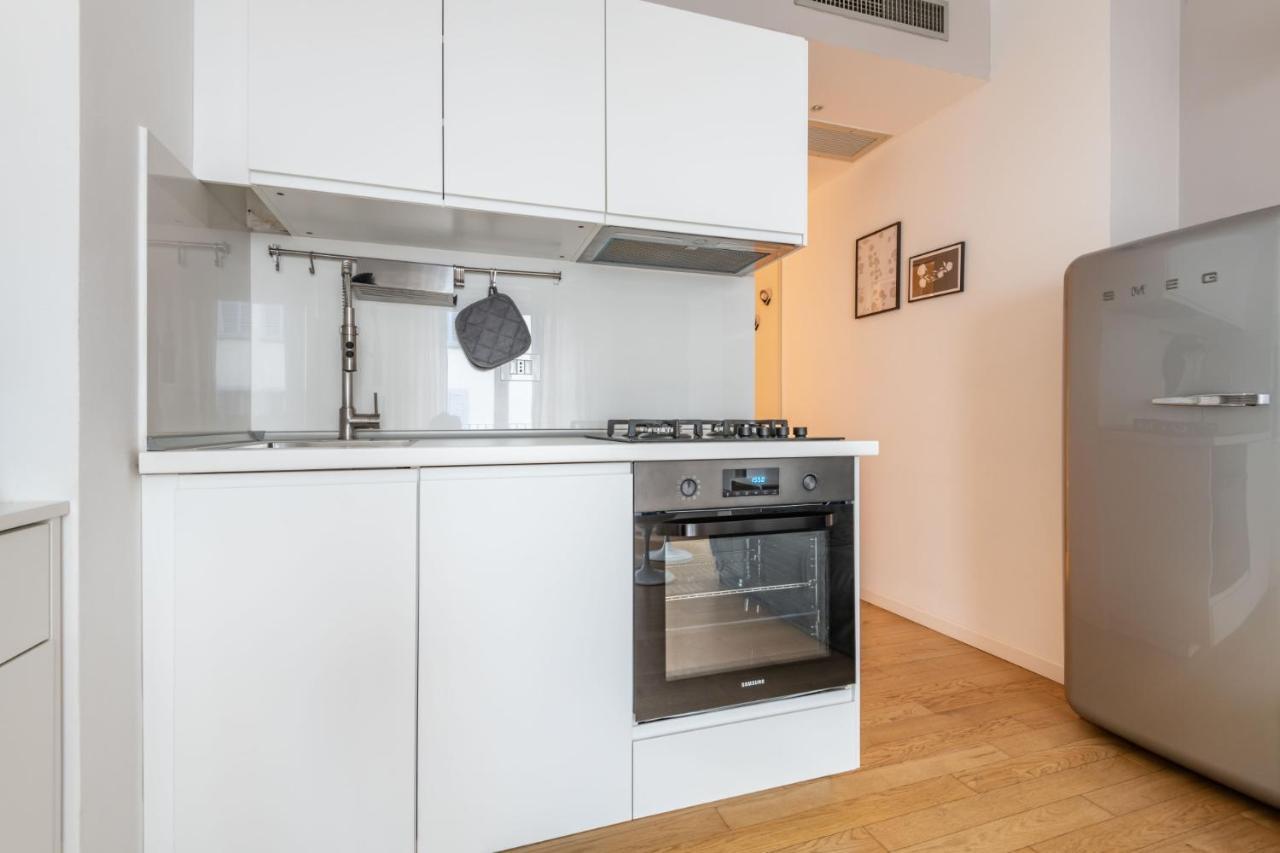 Easylife - Sofisticato Monolocale Con Terrazzino Nel Cuore Di Porta Venezia Milano Exteriör bild