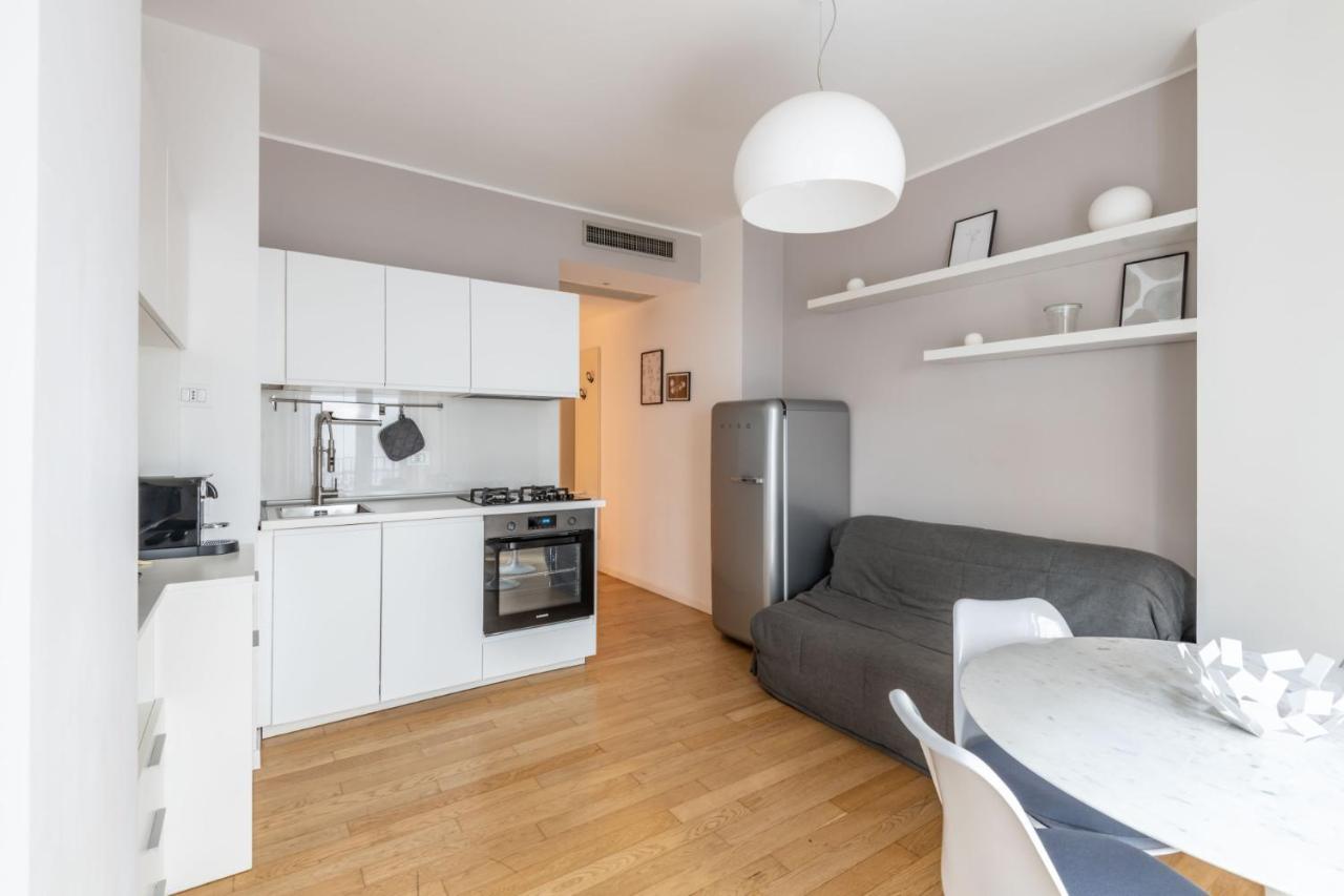 Easylife - Sofisticato Monolocale Con Terrazzino Nel Cuore Di Porta Venezia Milano Exteriör bild