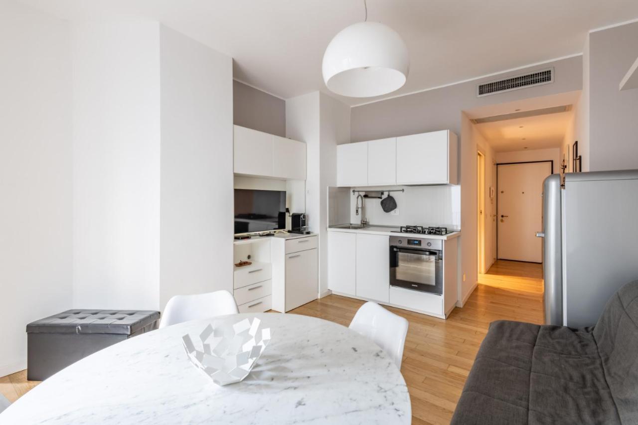 Easylife - Sofisticato Monolocale Con Terrazzino Nel Cuore Di Porta Venezia Milano Exteriör bild